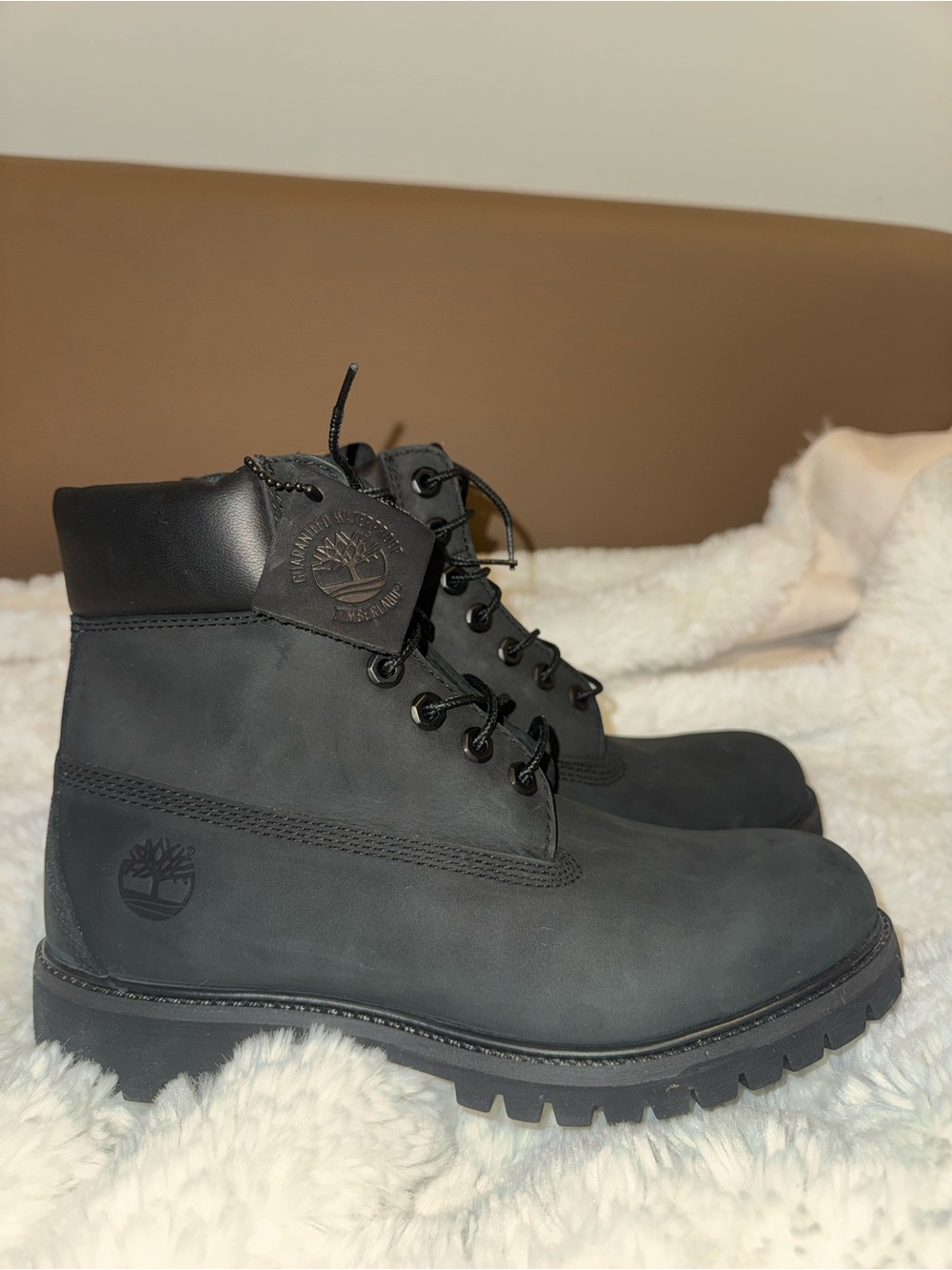 Timberland 6-inch Premium Waterproof Boots Size 8M